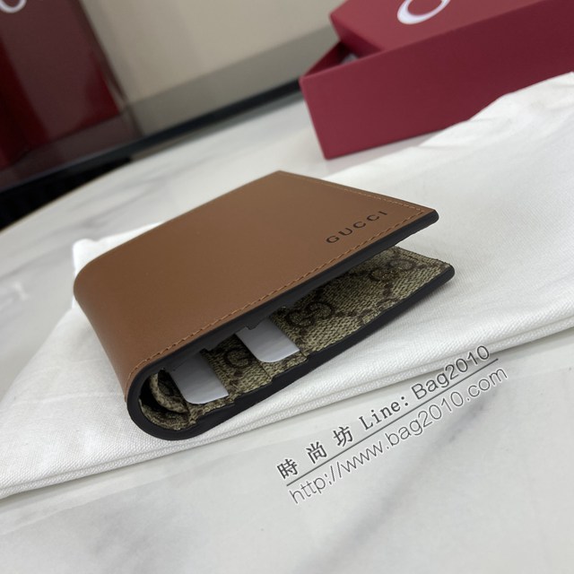 Gucci專櫃古馳最新款Emblem系列對折短夾錢包 jh2598型號：818949